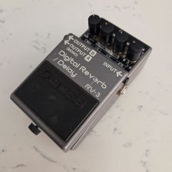 Boss guitar pedal, delay, reverb