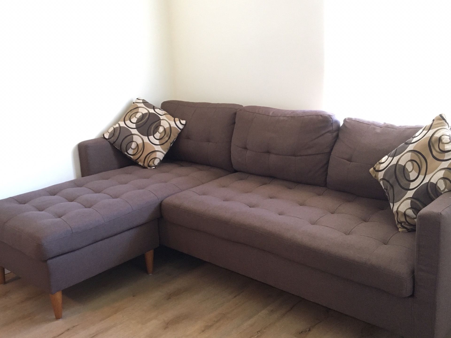 Moving Sale Sectional Couch Very Good Condition Like New