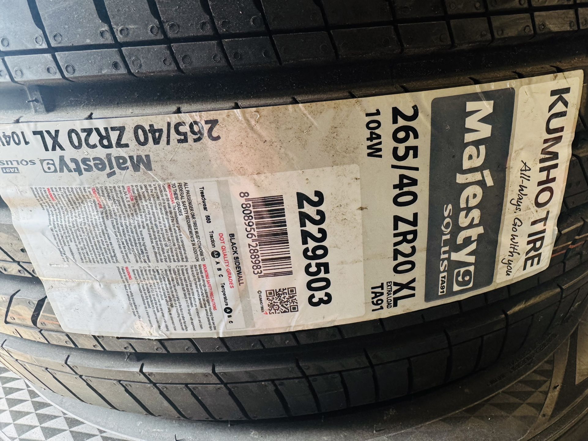 Four(4) Brand New Kumho 265 40 20 XL