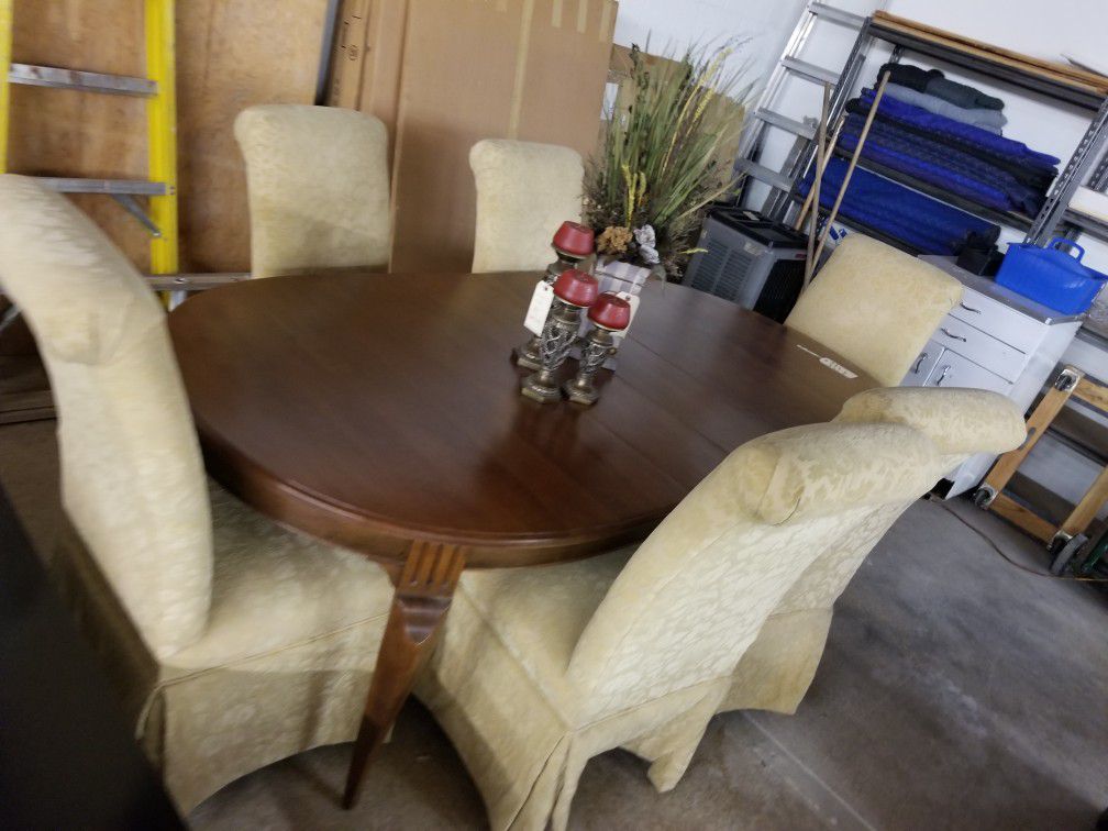 Dining table w/6 chairs 🎃 We are located at 2811 E. Bell Rd.  We are Another Time Around Furniture