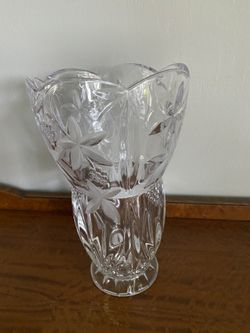 Beautiful heavy crystal vase