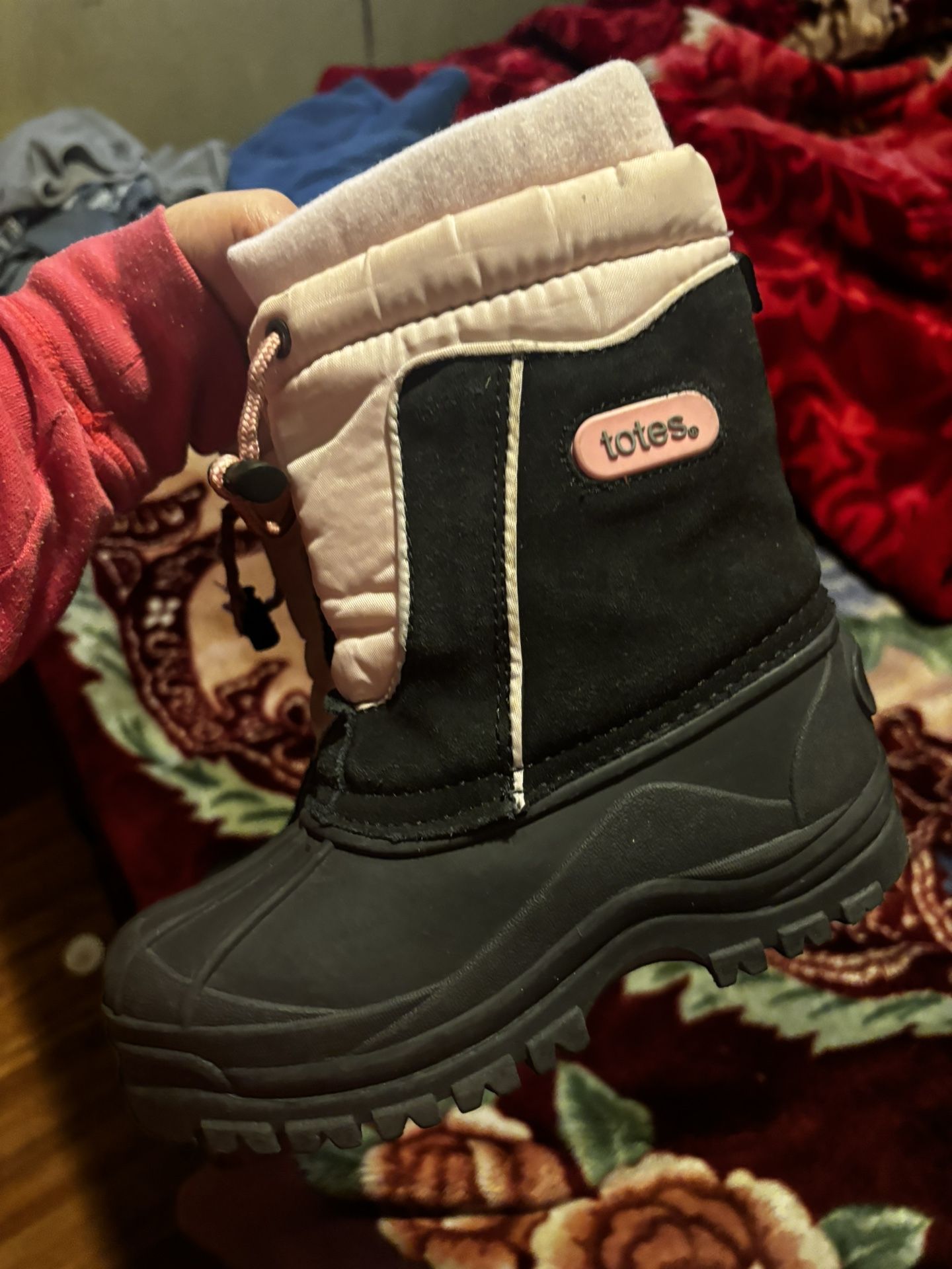 Girls snow boots size 13 C