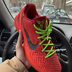Kobe 6 Reverse Grinch (Pre-Owned)