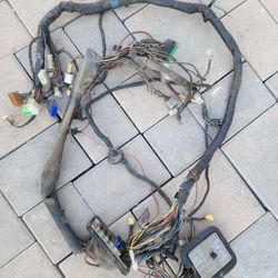 710 Underdash Harness