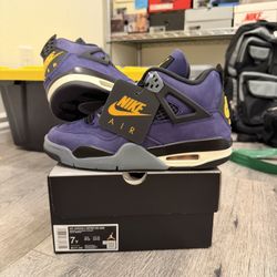 (size 7y) Nike Air Jordan 4 Lakers (Gs) grade school