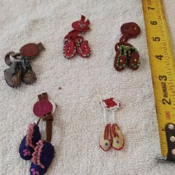 5 Pairs Of Minuture Indian Moccasins 