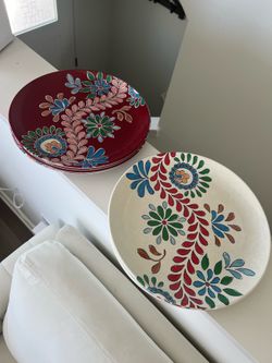 Plastic plates