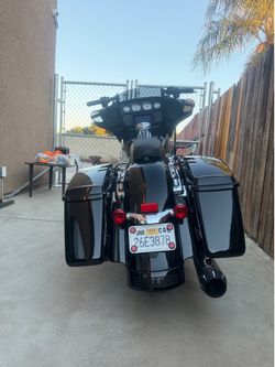 2022 Harley-Davidson Street Glide – Very Low 2,400 Miles | Thundermax + Bassani Exhaust $21,000