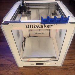 Ultimaker 2+ 3D printer
