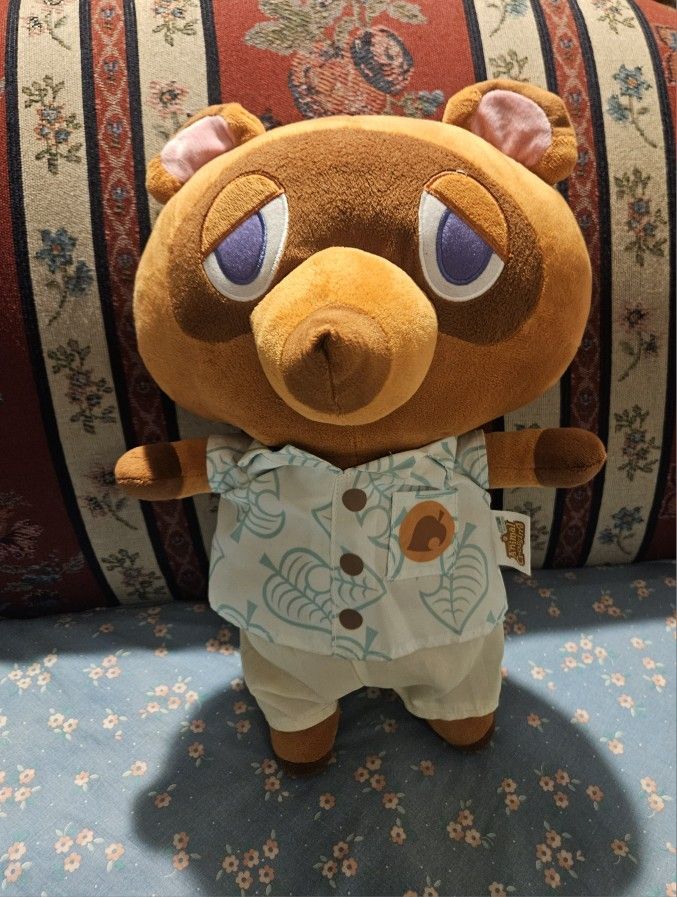 NINTENDO ANIMAL CROSSING TOM NOOK STUFFED PLUSH ANIMAL TOY 18"INCHES PRE-OWNED