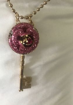 Betsy Johnson necklace