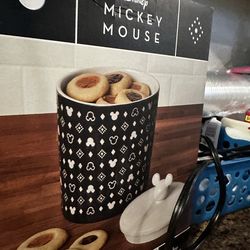 Mickey Mouse cookie or treat jar