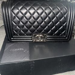 Chanel Black Cross Body New With Tags 