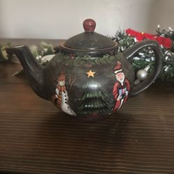 Christmas Tea Pot