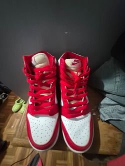 Red dunks size 7