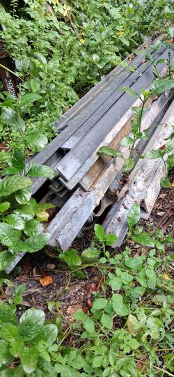 CAST IRON 8'  VINTAGE  FENCE POSTS WITH DECORATIVE TOP