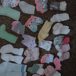 Baby Girl Socks Hat Bib And Tights Bundle 