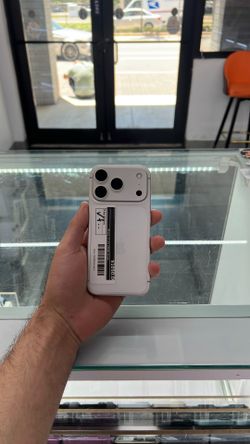 iPhone 17 Pro 256GB (Unlocked)
