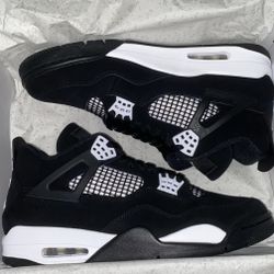 Jordan 4 White Thunders 
