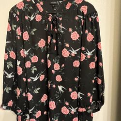 Women’s Torrid Floral Pullover Blouse Size 2 ( US 2X)