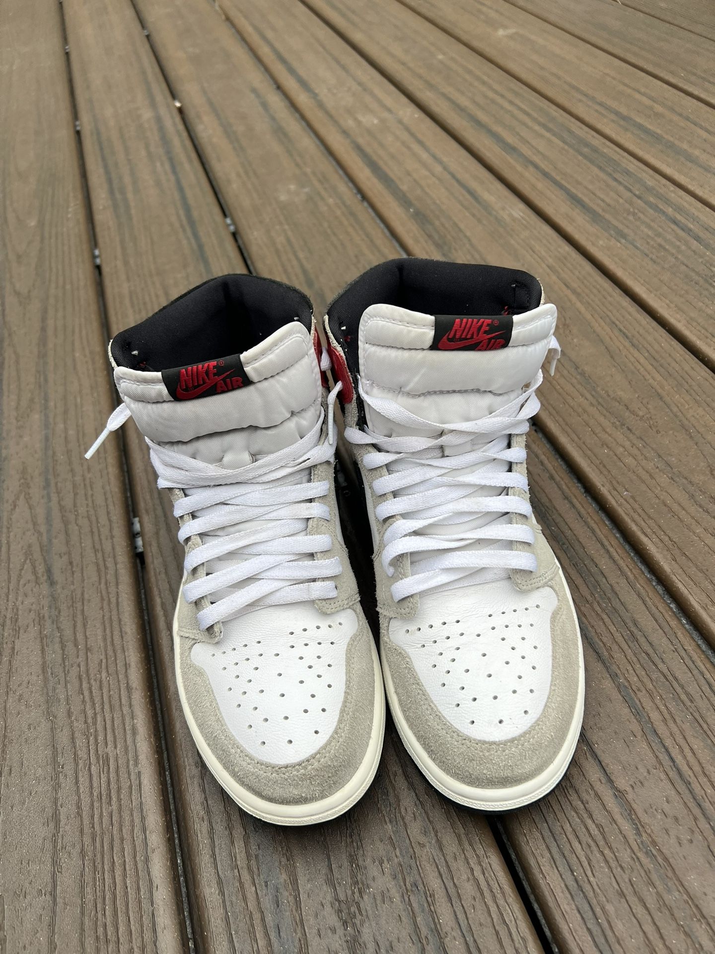 Jordan 1 Retro High OG 'Smoke Grey'