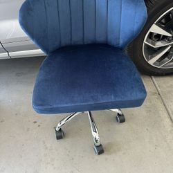 Blue Velvet Swivel Chair – Perfect for Desk or Vanity
