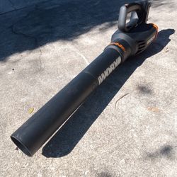WORX Leaf Blower NEEDS CHARGER