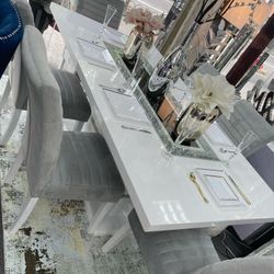 Dining Set In Stock For Immediate Delivery 