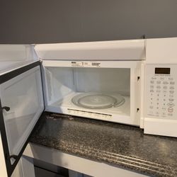 Microwave like new