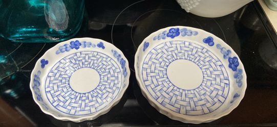 2 Scalloped Porcelain Dishes, 6 & 7 Inch Chino 