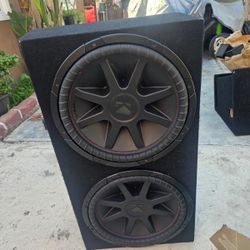 15 Inch Kickers In Excellent Condition Fits Most Cars Slim Box Also Fits Suvs With 3rd Row Seat