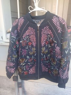 Timeless by NAEEM KHAN jacket