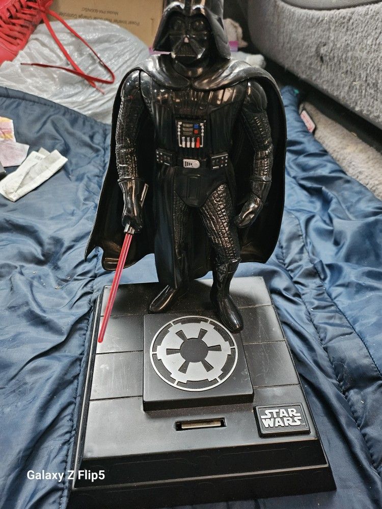 Star Wars Deluxe Electronic Darth Vader Thinkway Talking Bank 1996