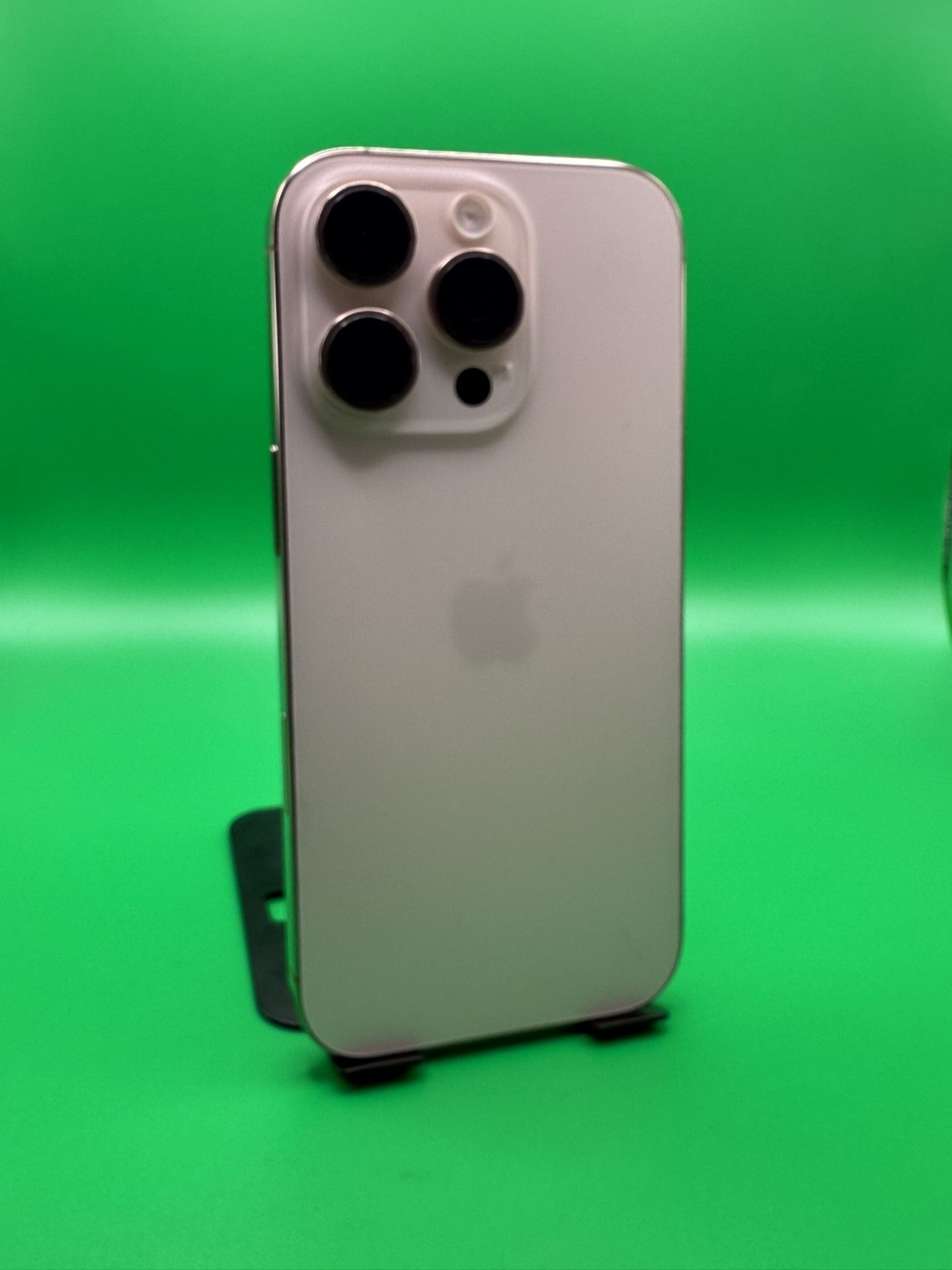 iPhone 16 Pro