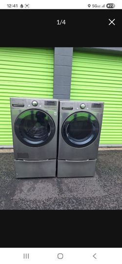 LG Washer & Dryer Set