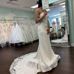 Wedding dress With 2 vails 