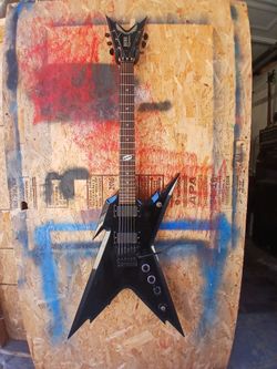 🔥🔥Authentic Guitar For Sale 🔥Not Free🔥Read Description Below 🔥🔥