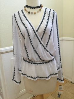 White long sleeve blouse
