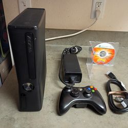 Xbox 360 S Console, Black 250GB W/Controller, Cables, Game, Tested, Working