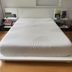 Modern platform bed frame - With Nightstands