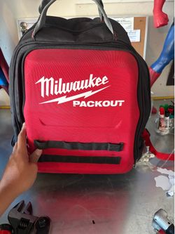 Milwaukee Pack Out Back Pack amazing condition!