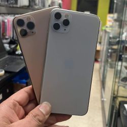 Factory unlocked iPhone 11 pro Max, 64 gb Sold with store warranty $420 each 