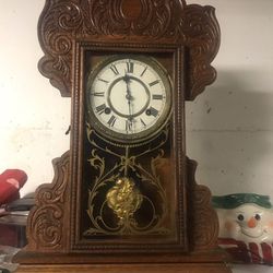 Antique Waterbury clock from 1880 working good $165