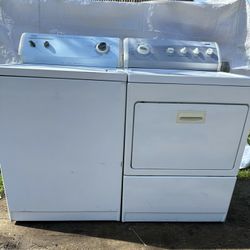 Kenmore Washer And Gas Dryer 