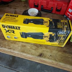 DEWALT
20-Volt XR Cordless
Reciprocating Saw (Tool Only)