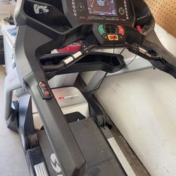 Treadmill 