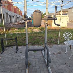 Excercise Pull Up Bar Golds Gym