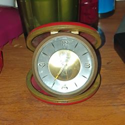 Vintage Seth Thomas Travel Alarm Clock – Mid‑Century – Red Case –