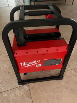 Milwaukee MX FUEL 3600W/1800W Power Supply