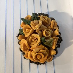 Lovely Vintage Flower Brooch 